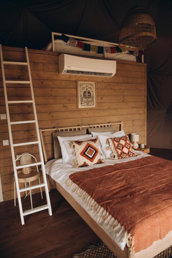 Mandra Hills Otel Richka Dış mekan fotoğraf